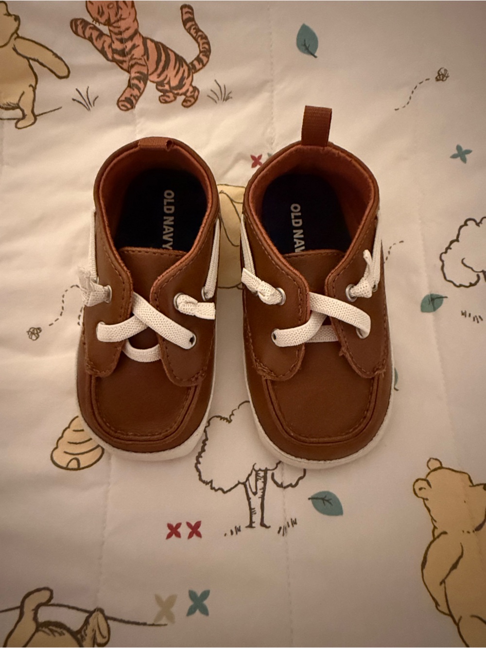 Old Navy Brown Casual Lace-Up Baby Shoes with White Laces